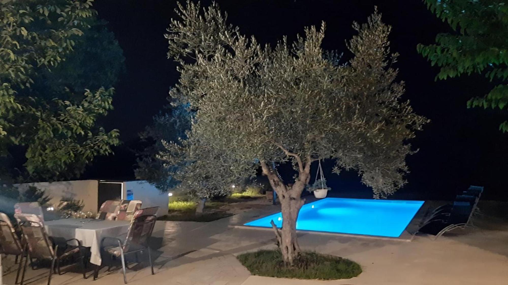 Ferienhaus Aqua Mit Pool Jadreški Eksteriør billede