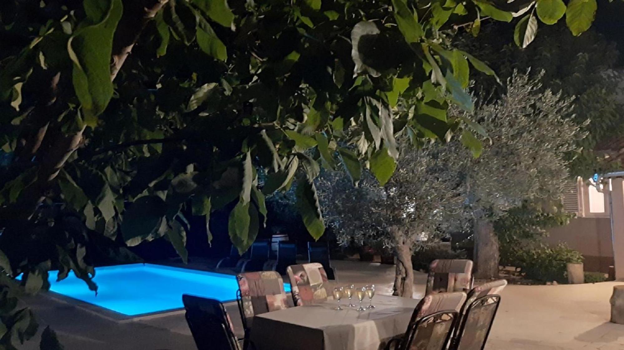 Ferienhaus Aqua Mit Pool Jadreški Eksteriør billede